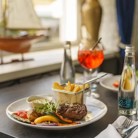 Marina Diana Szálloda Białobrzegi