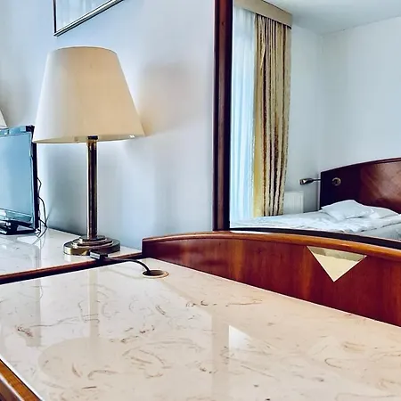 Marina Diana Hotel